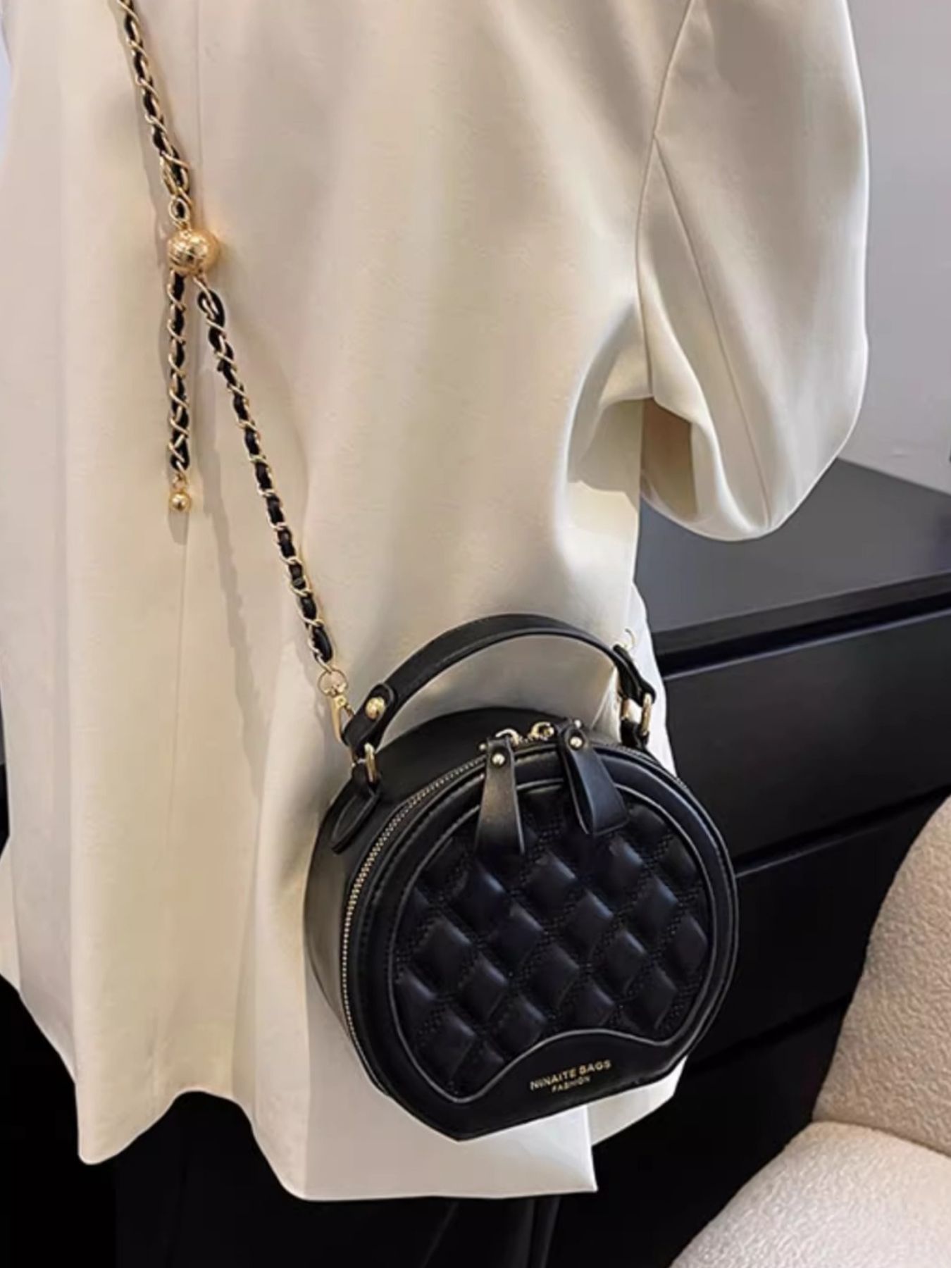 Quilted Chain Strap Crossbody Bag