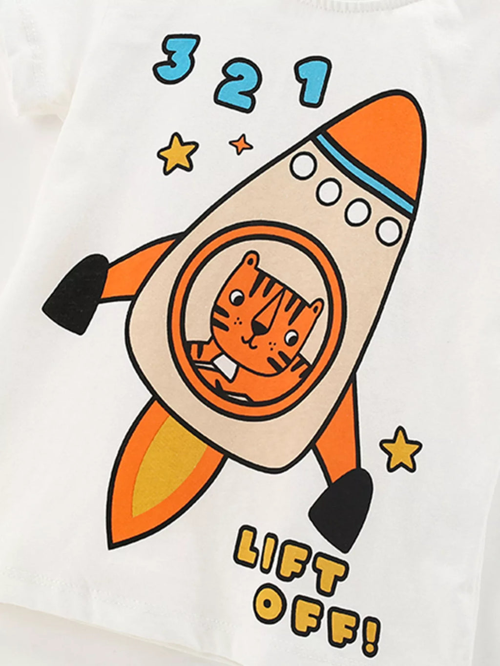 Children's Cartoon Rocket Graphic Tee and Lion Applique Shorts Set