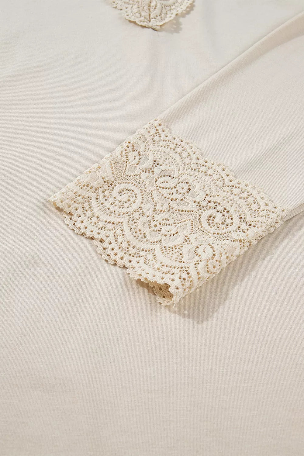 Lace Trim V Neck Long Sleeve Patchwork Pullover Top