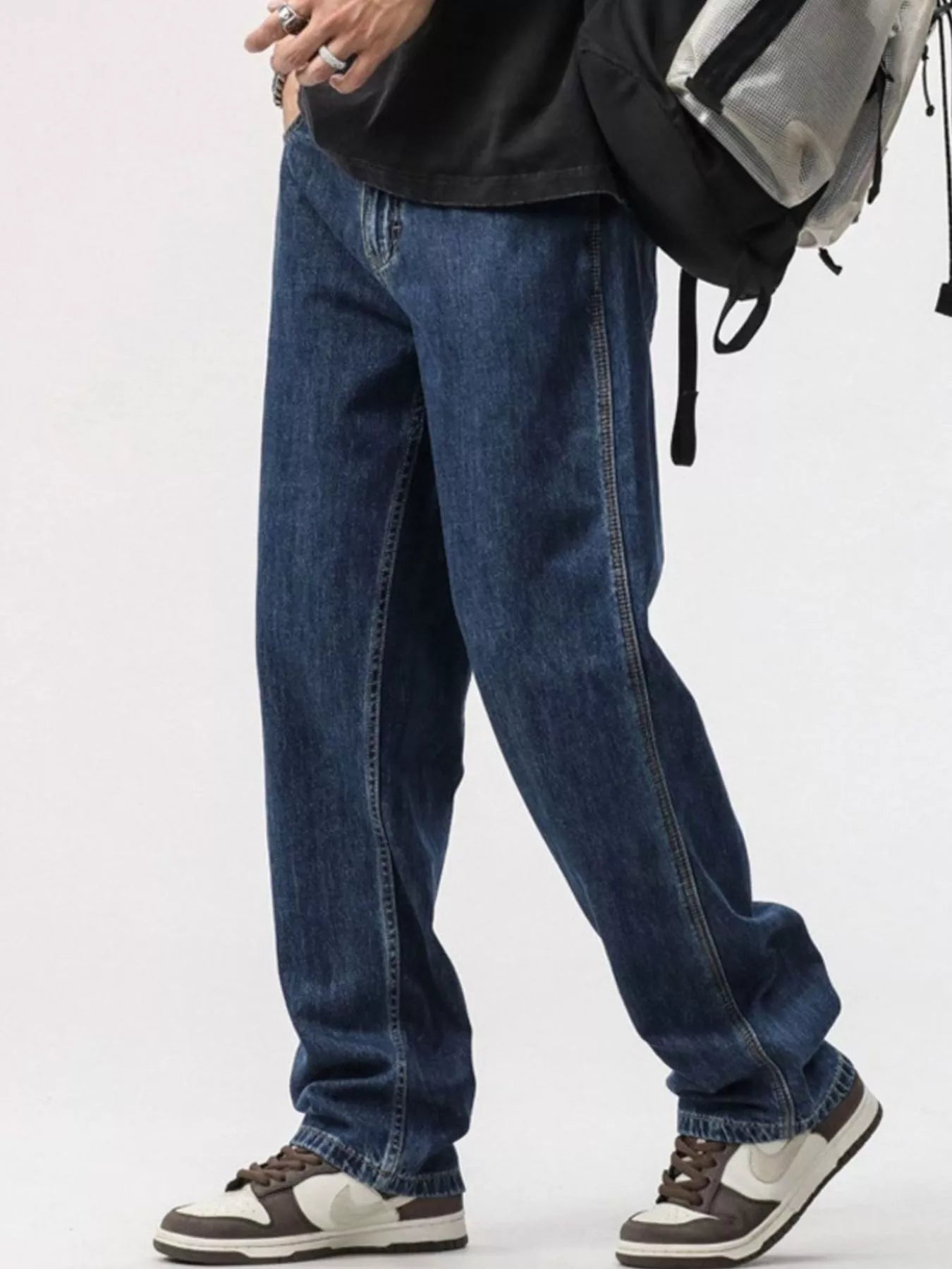 Men's Relaxed Fit Wide Leg Jeans