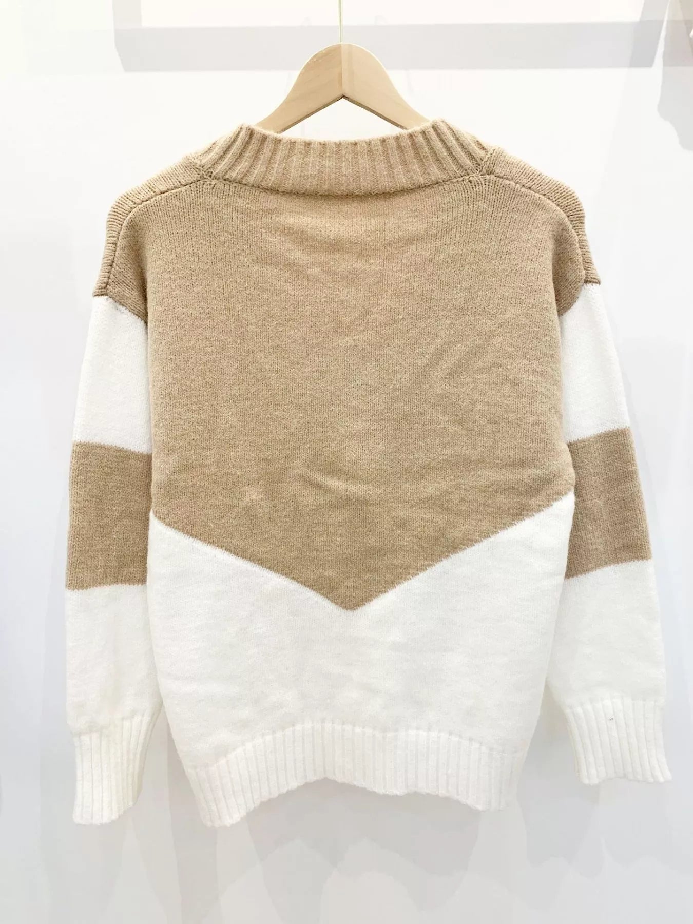 Color Block V-Neck Knit Sweater