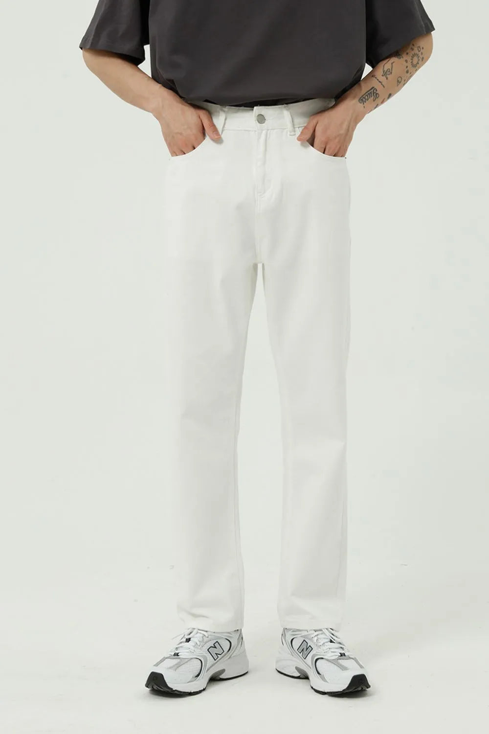 Straight Leg Jeans with Pockets