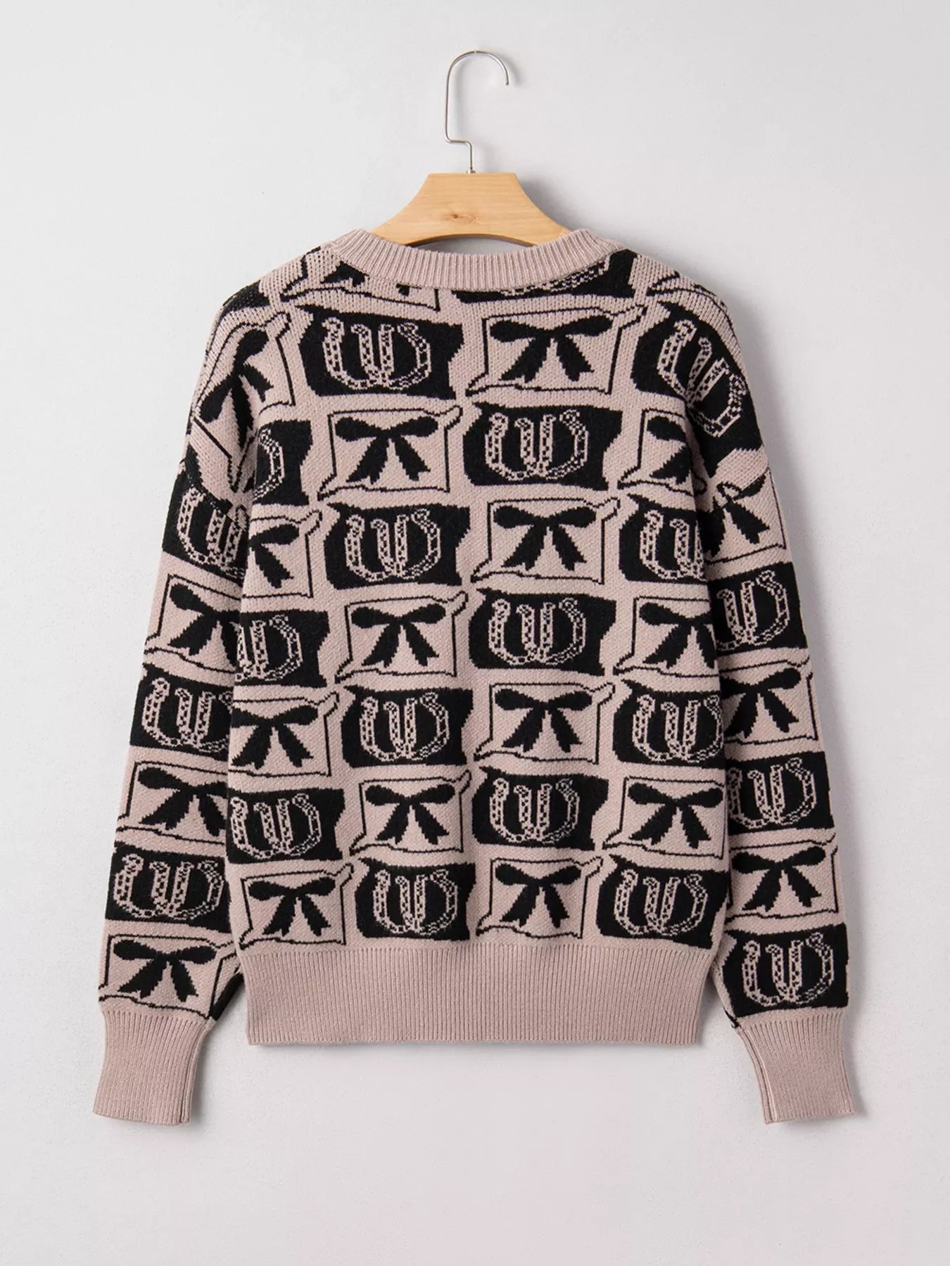 Bows & Horseshoes Pattern Round Neck Sweater