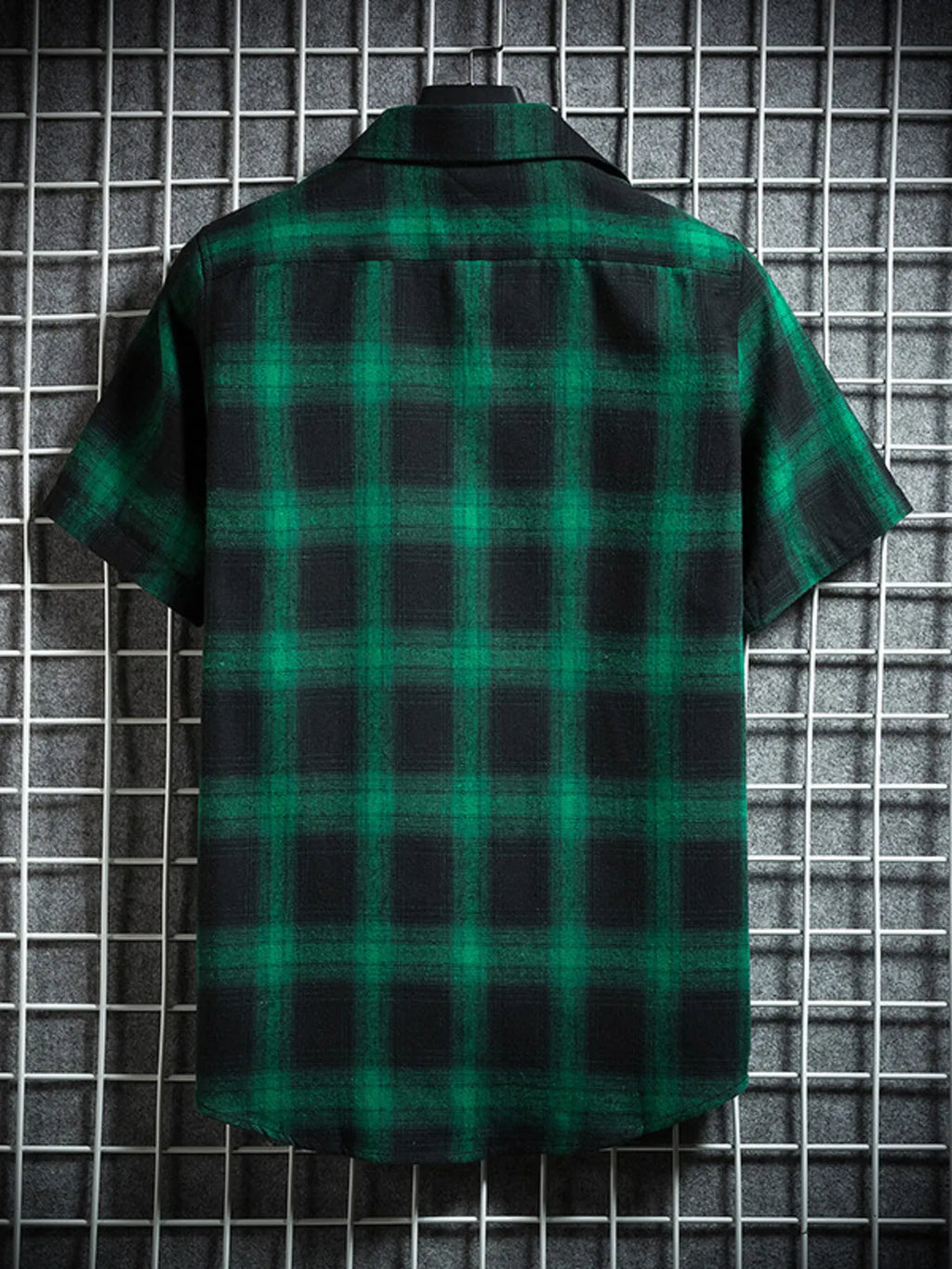 Men's Plus Size Plaid Button Up Short-Sleeve Shirt
