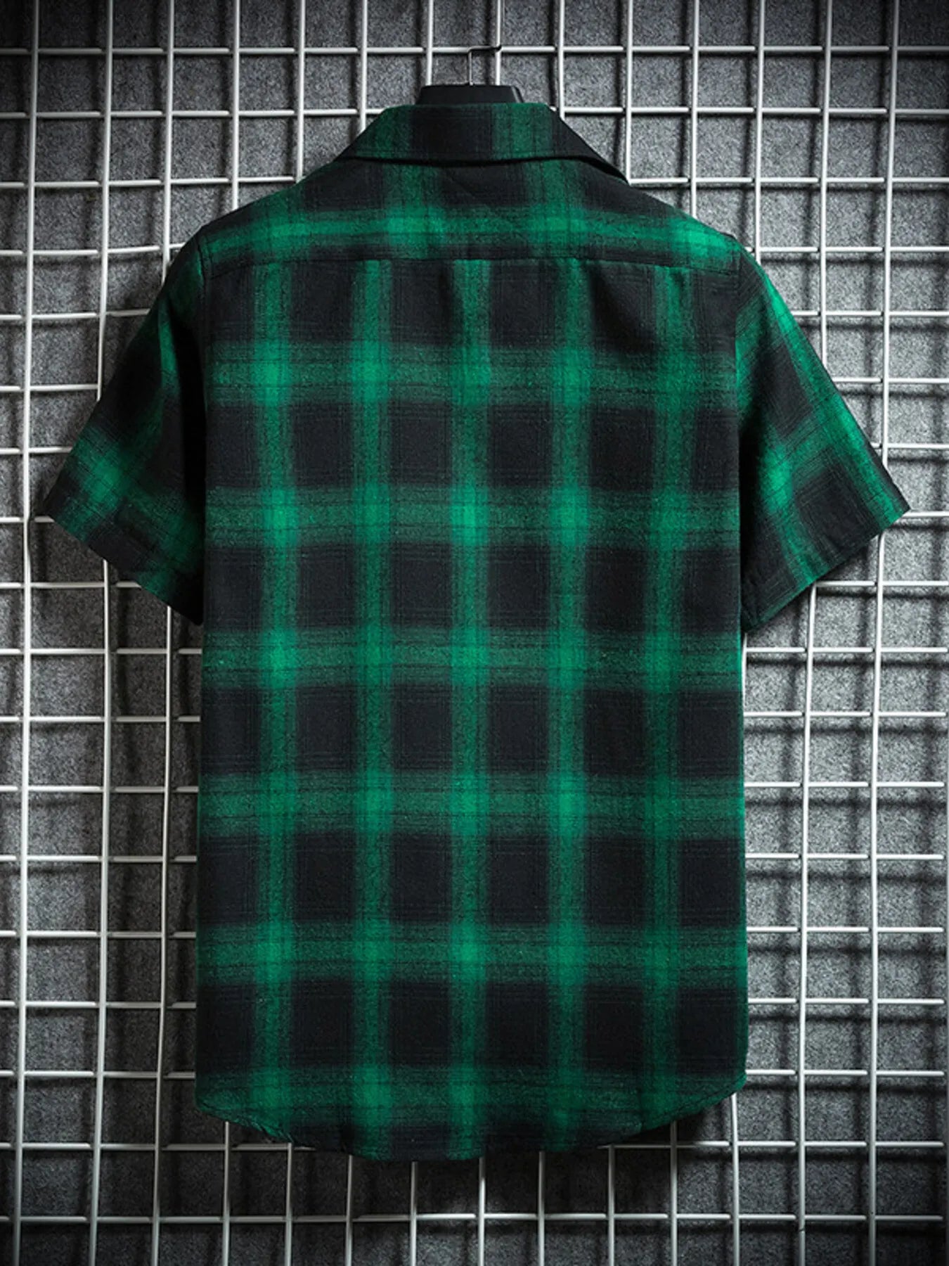 Men's Plus Size Plaid Button Up Short-Sleeve Shirt