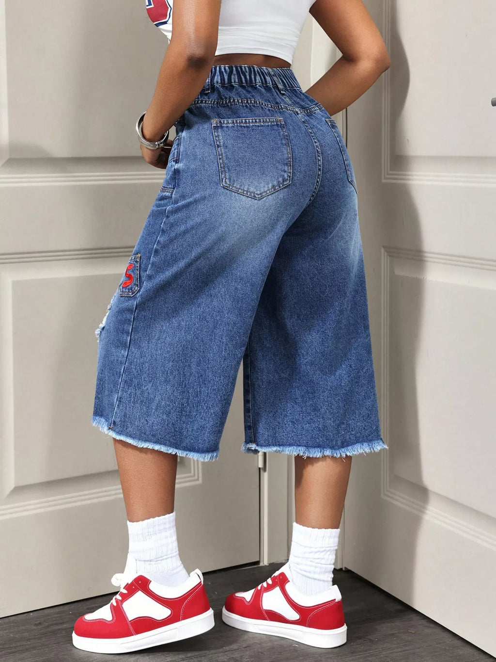 Distressed Wide-Leg Denim Capris