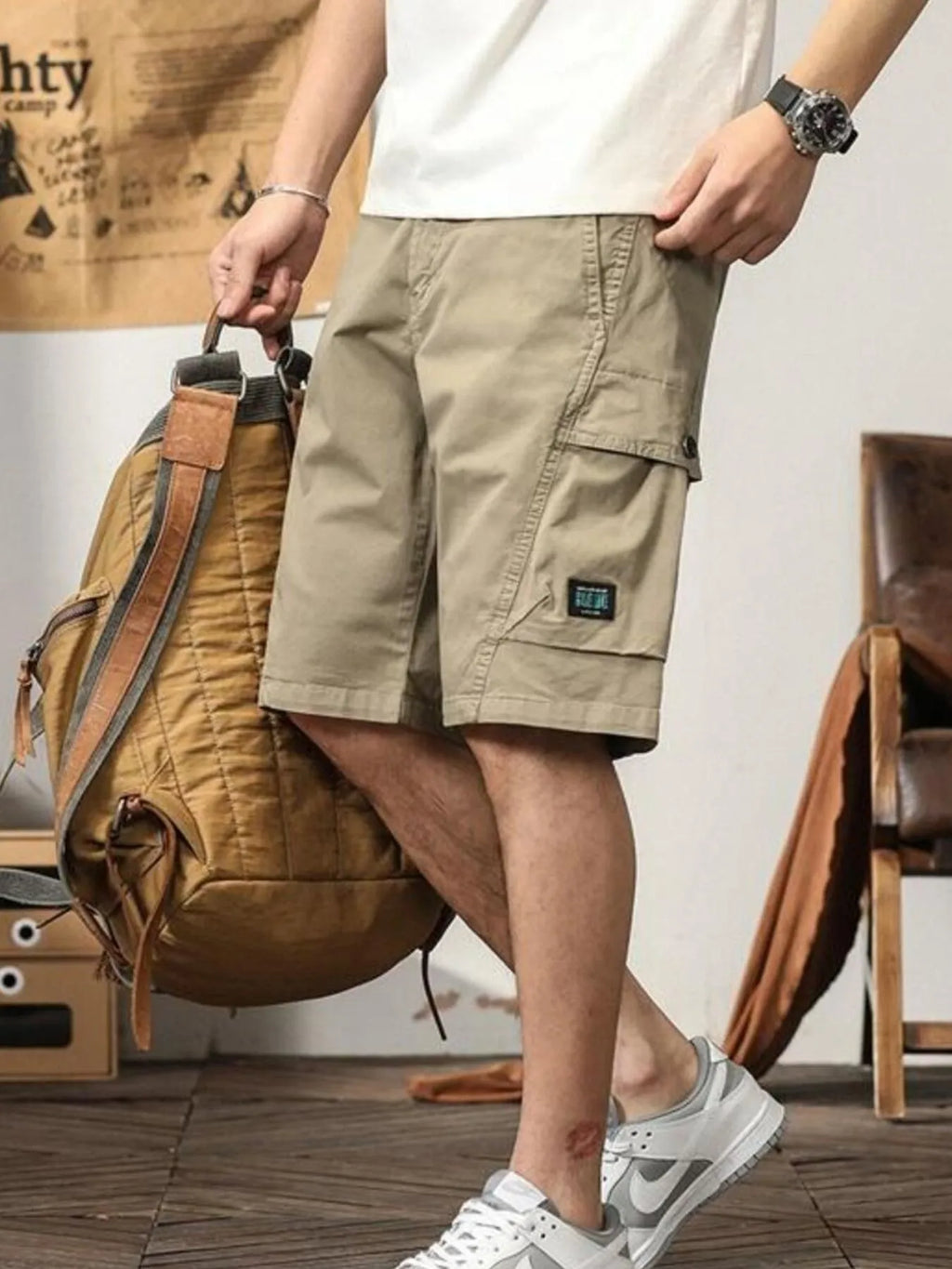 Men's Loose Fit Cargo Shorts