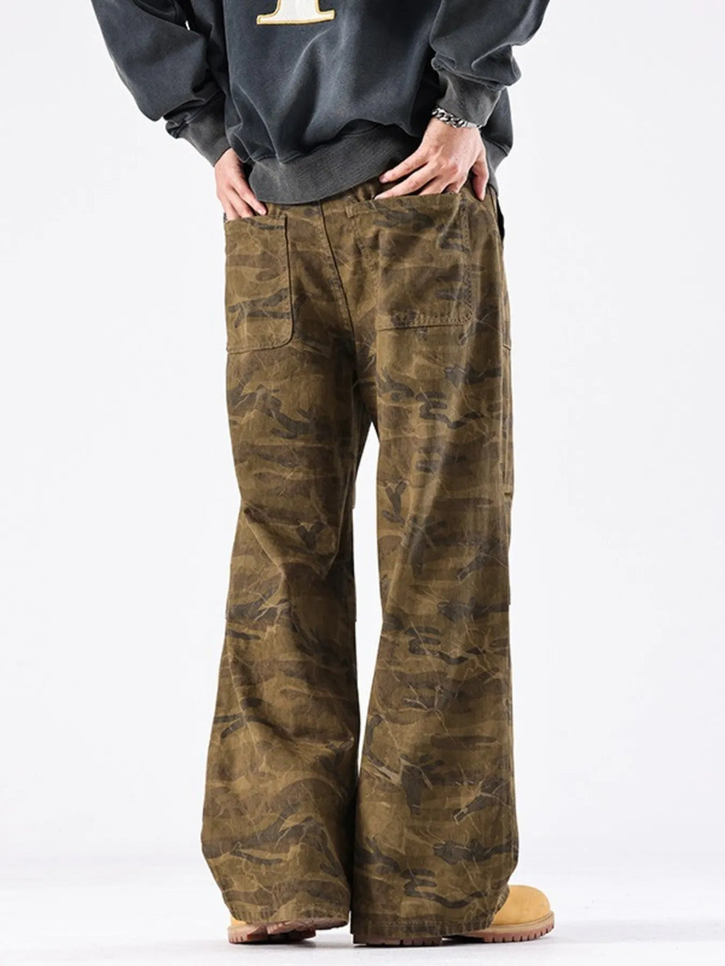 Men's Vintage Camouflage Wide-Leg Jeans