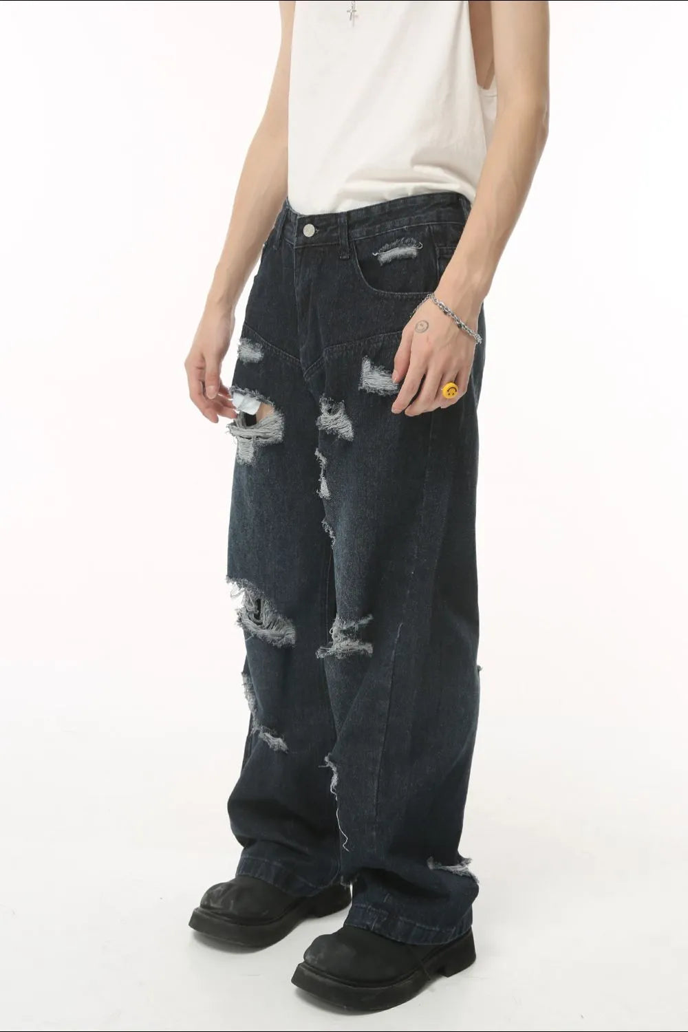 Distressed Wide Leg Pocketed Men's Jeans