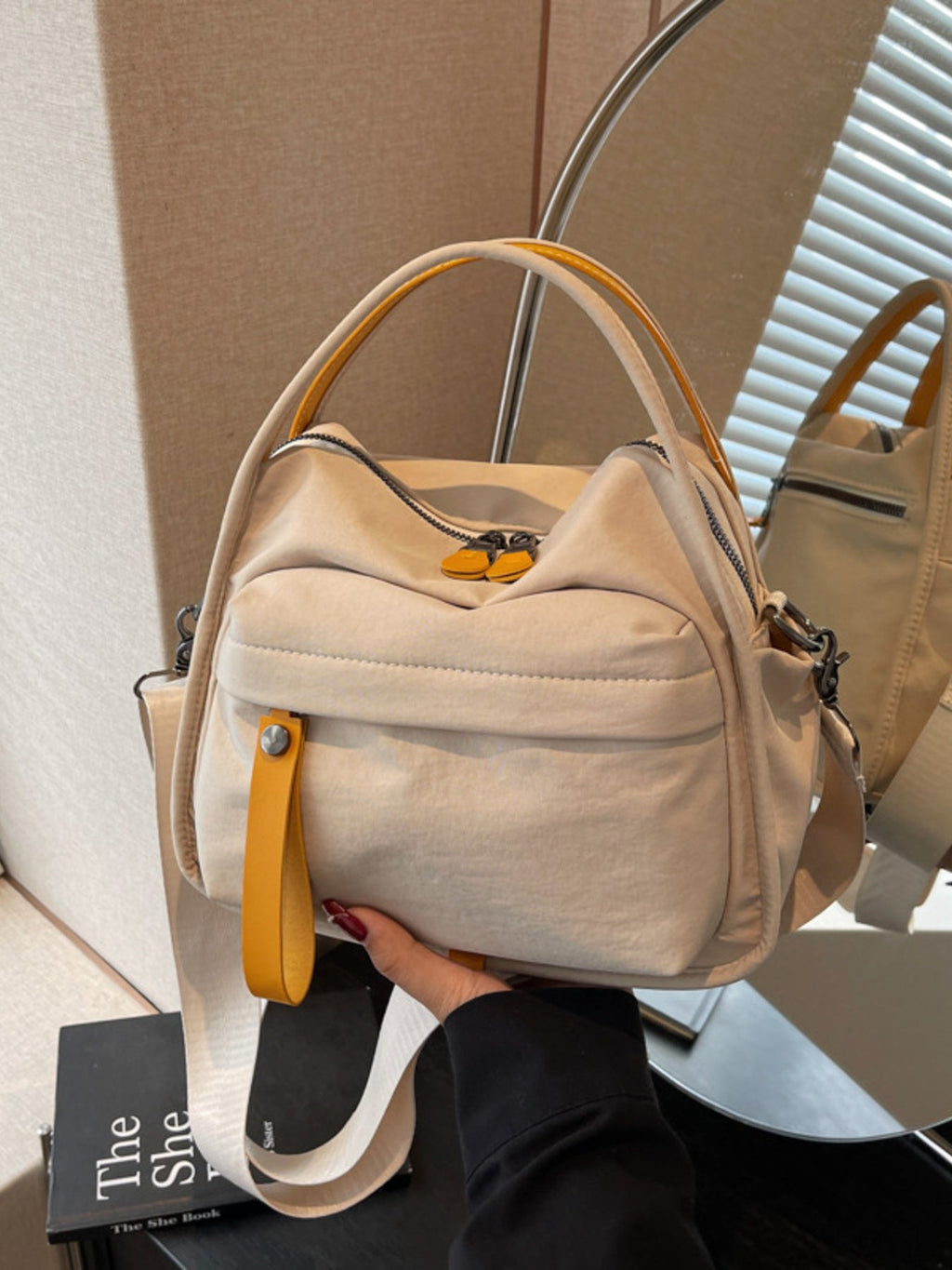 Casual Style Lightweight Crossbody Bag