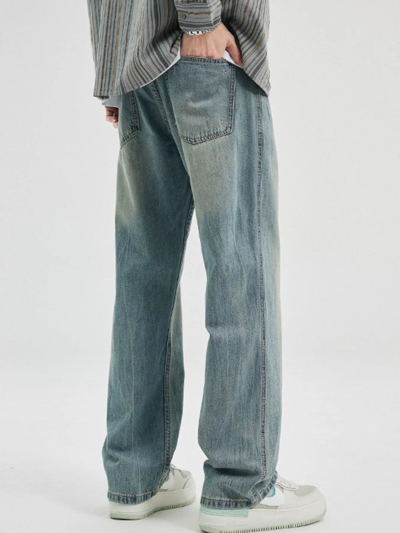 Men's Washed Wide Leg Jeans