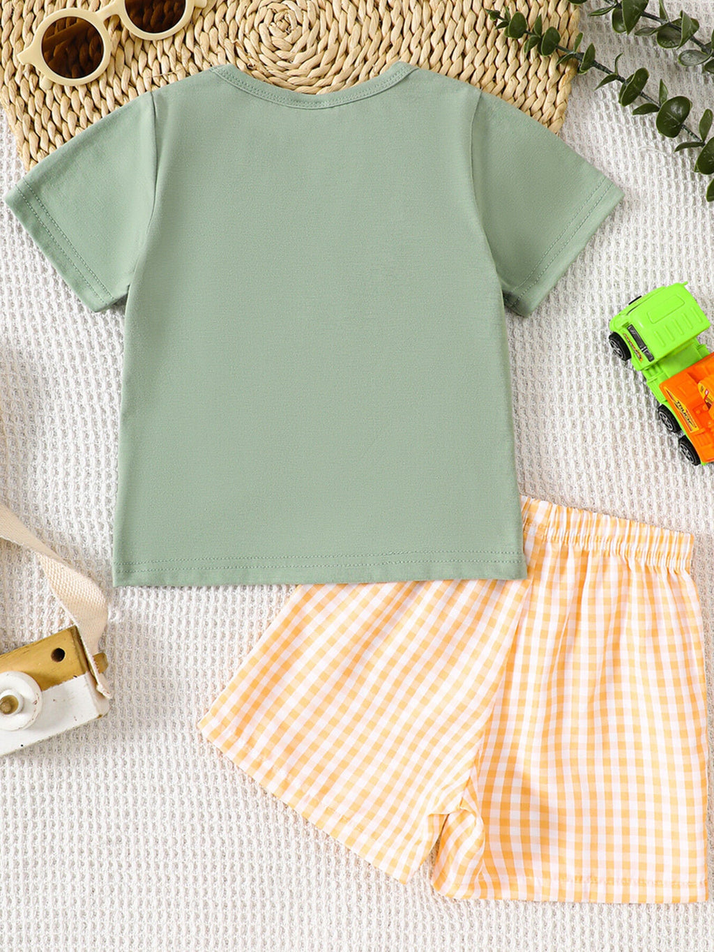 Children's Cartoon Tractor Embroidered Tee and Shorts Set