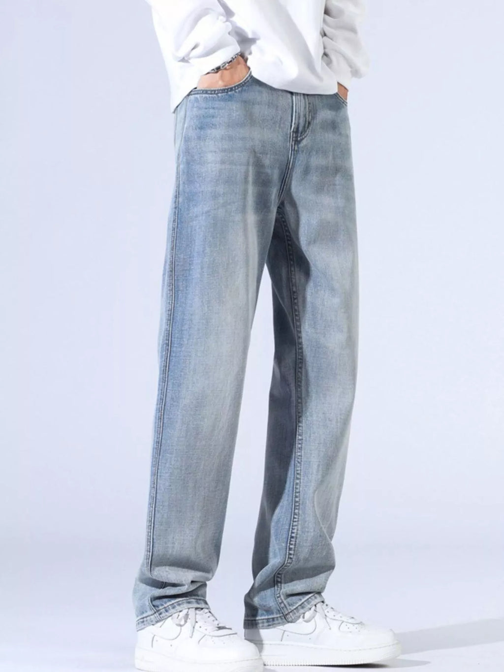 Men's Relaxed Fit Wide Leg Jeans