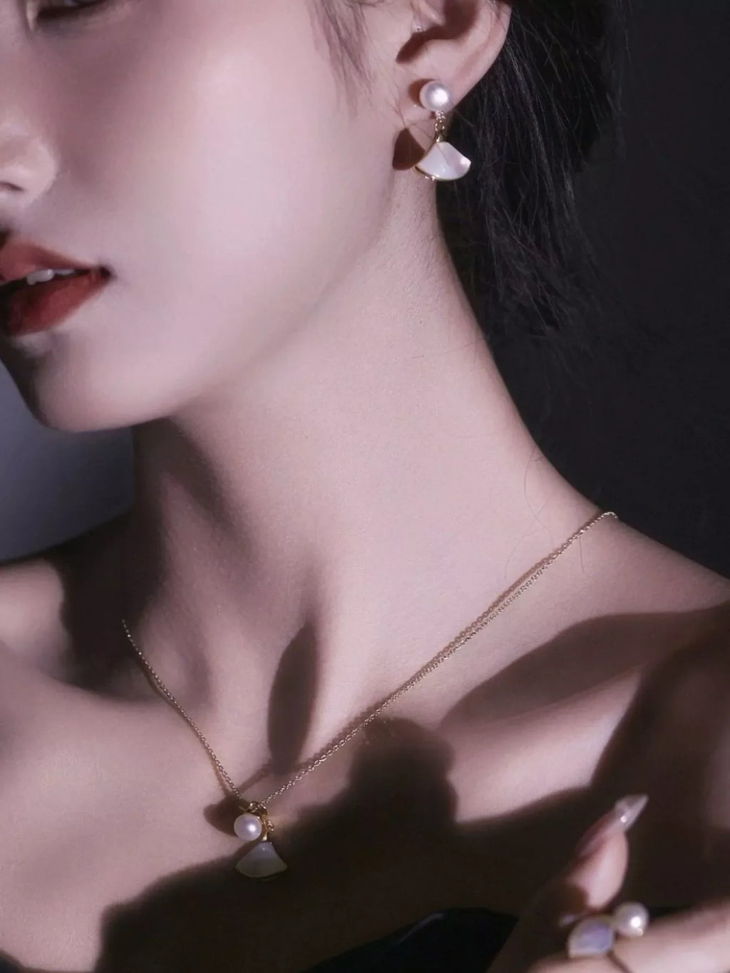 Fan-Shaped Pearl Drop Earrings