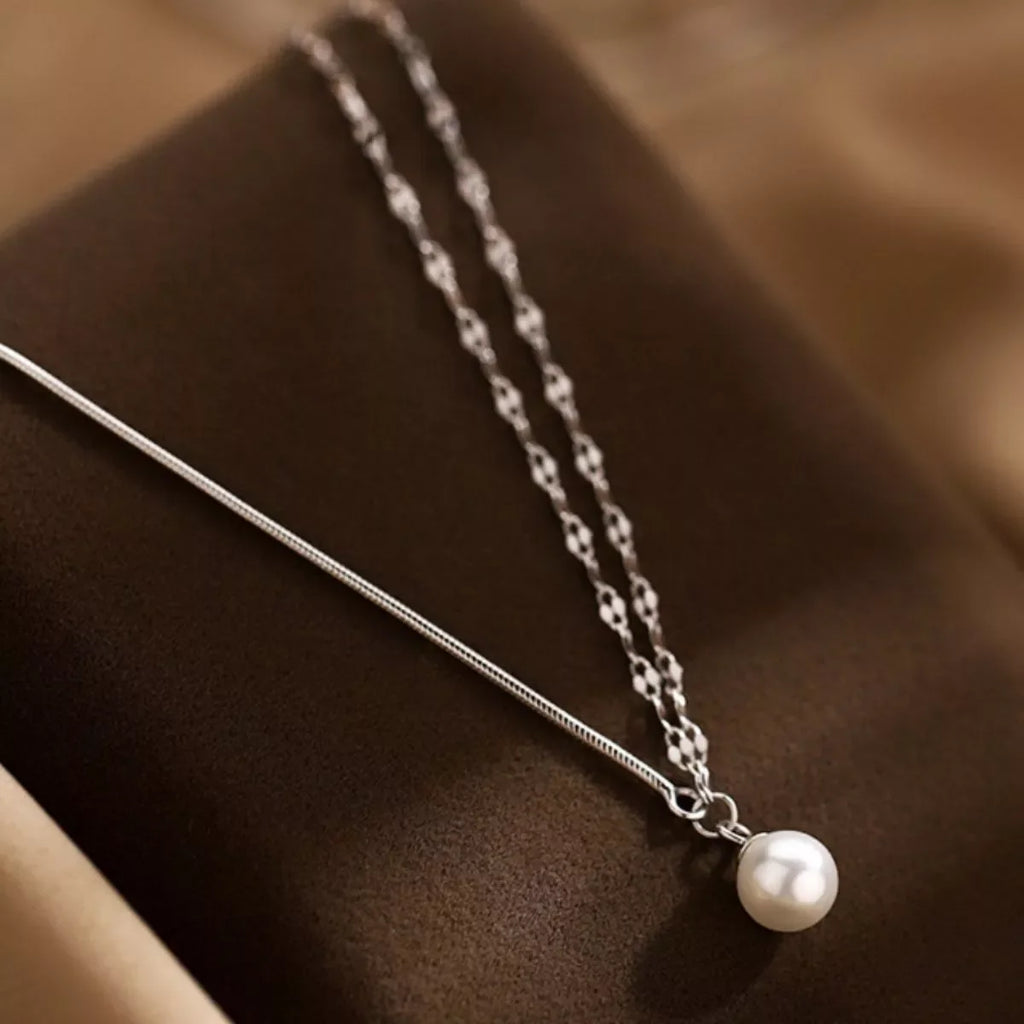 Pearl Pendant Layered Necklace