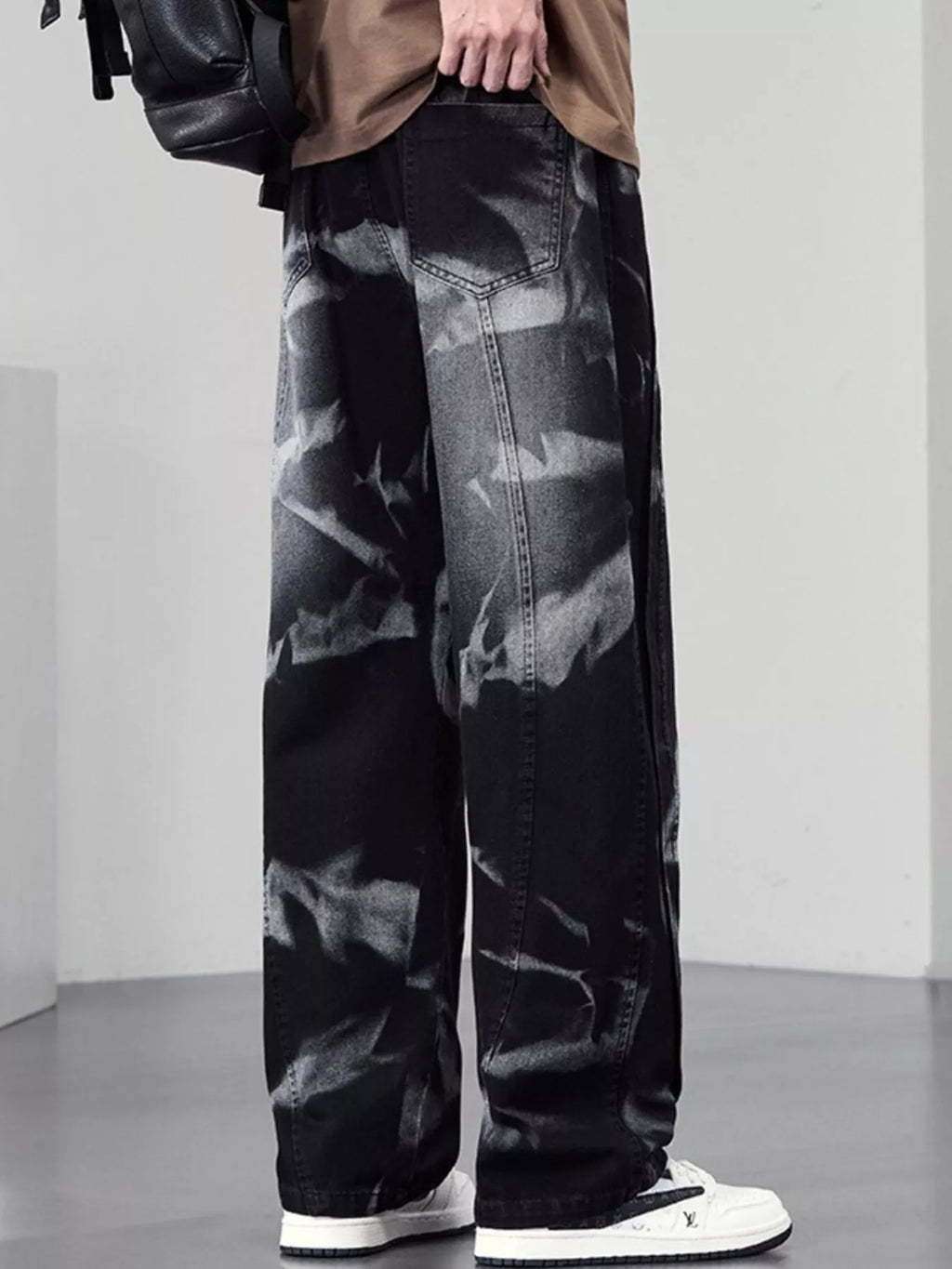 Men's Plus Size Washed Wide-Leg Jeans