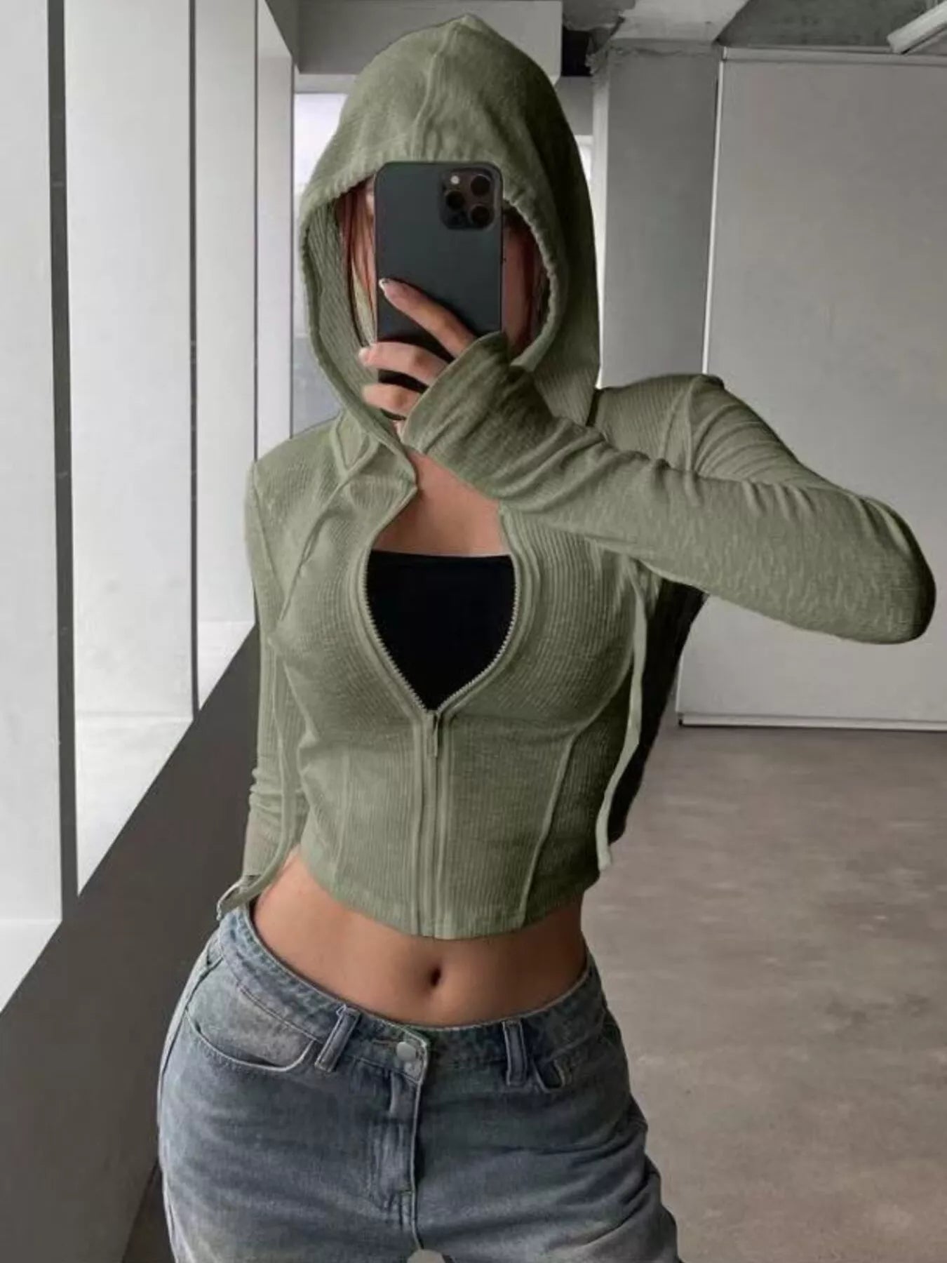 Ribbed Knit Cropped Zip-Up Outerwear