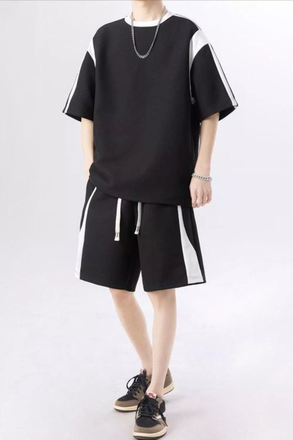 Men's Plus Size Contrast Round Neck Top and Shorts Set