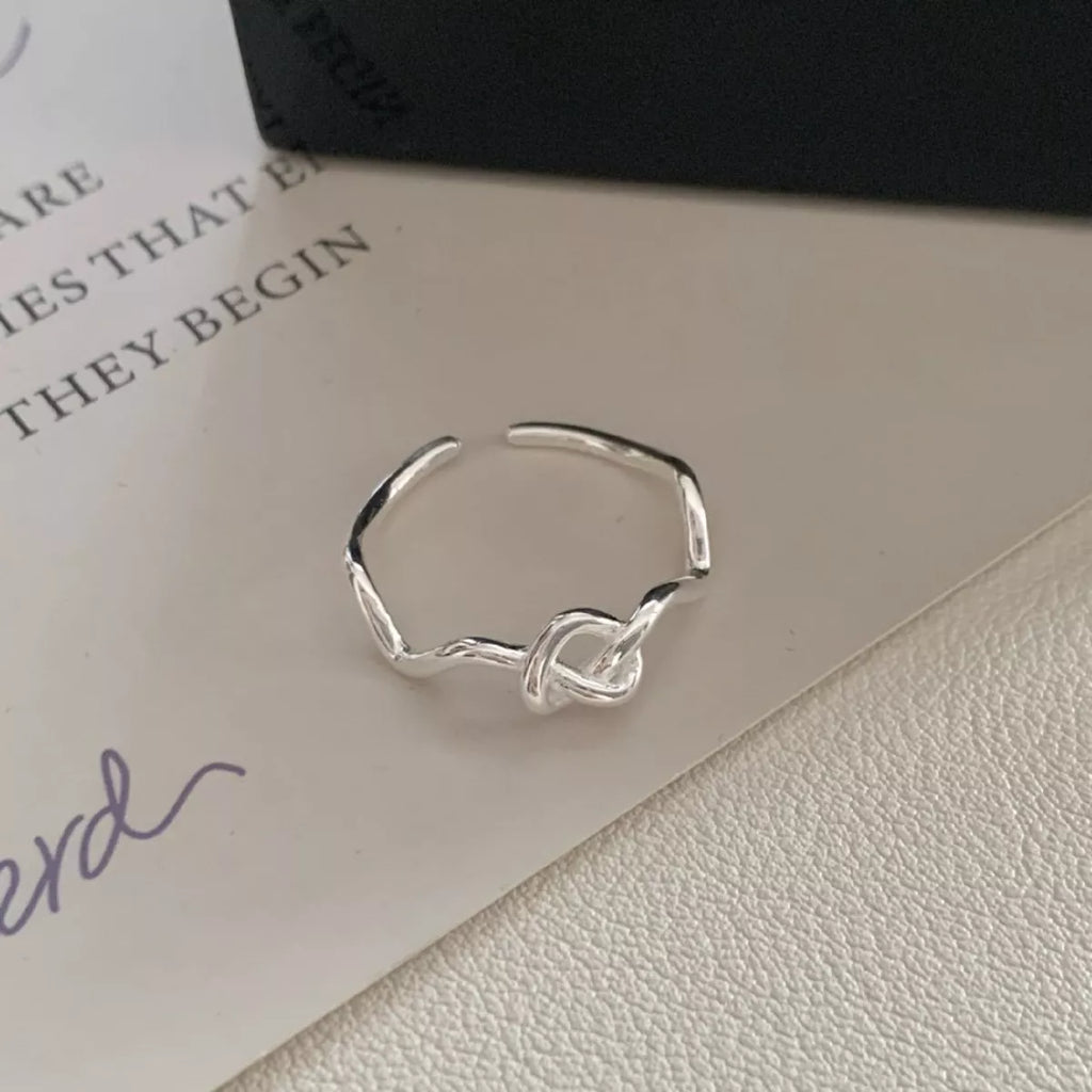 Lightweight Knot Open Ring