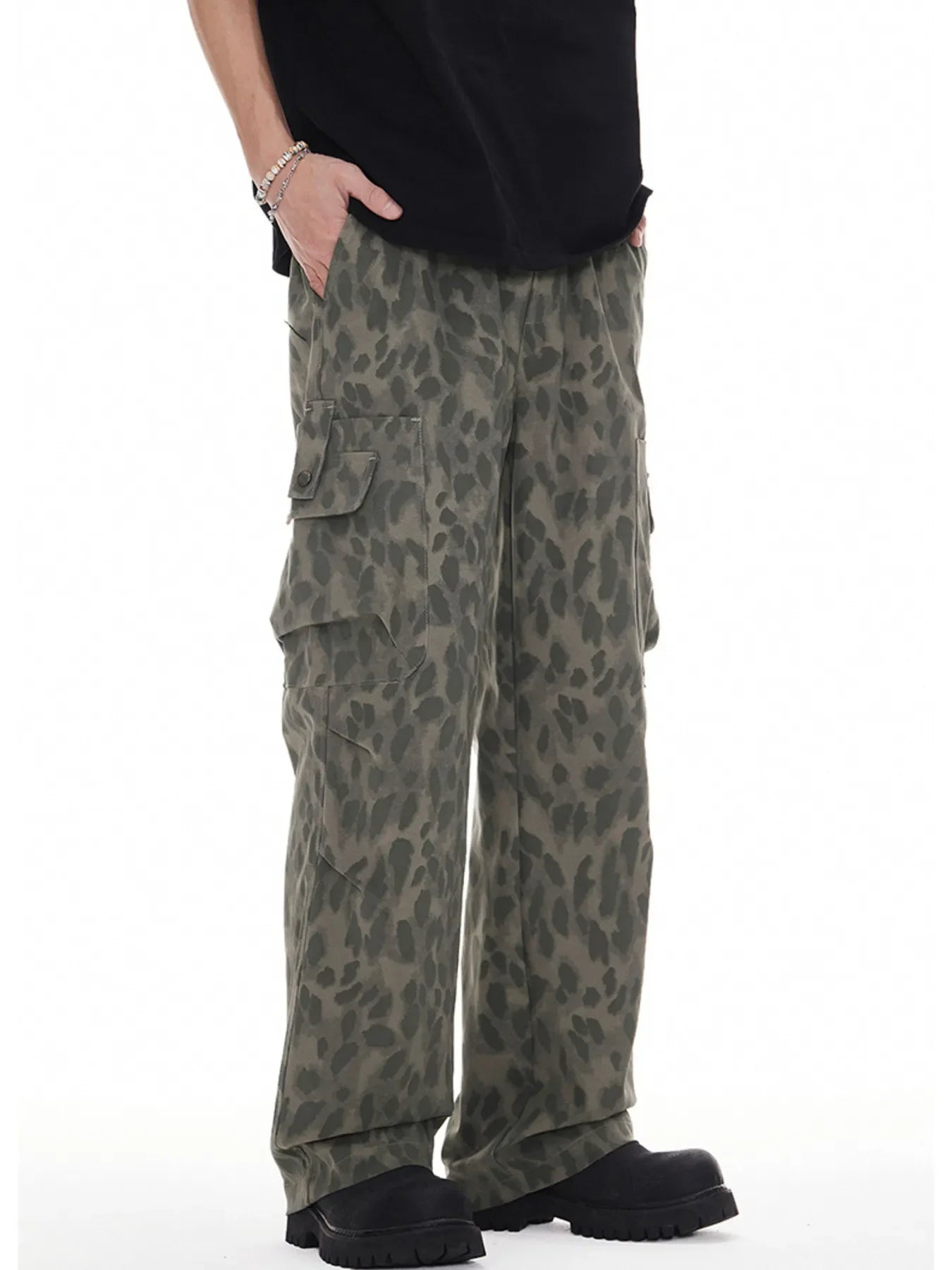 Men's Plus Size Leopard Wide Leg Cargo Pants