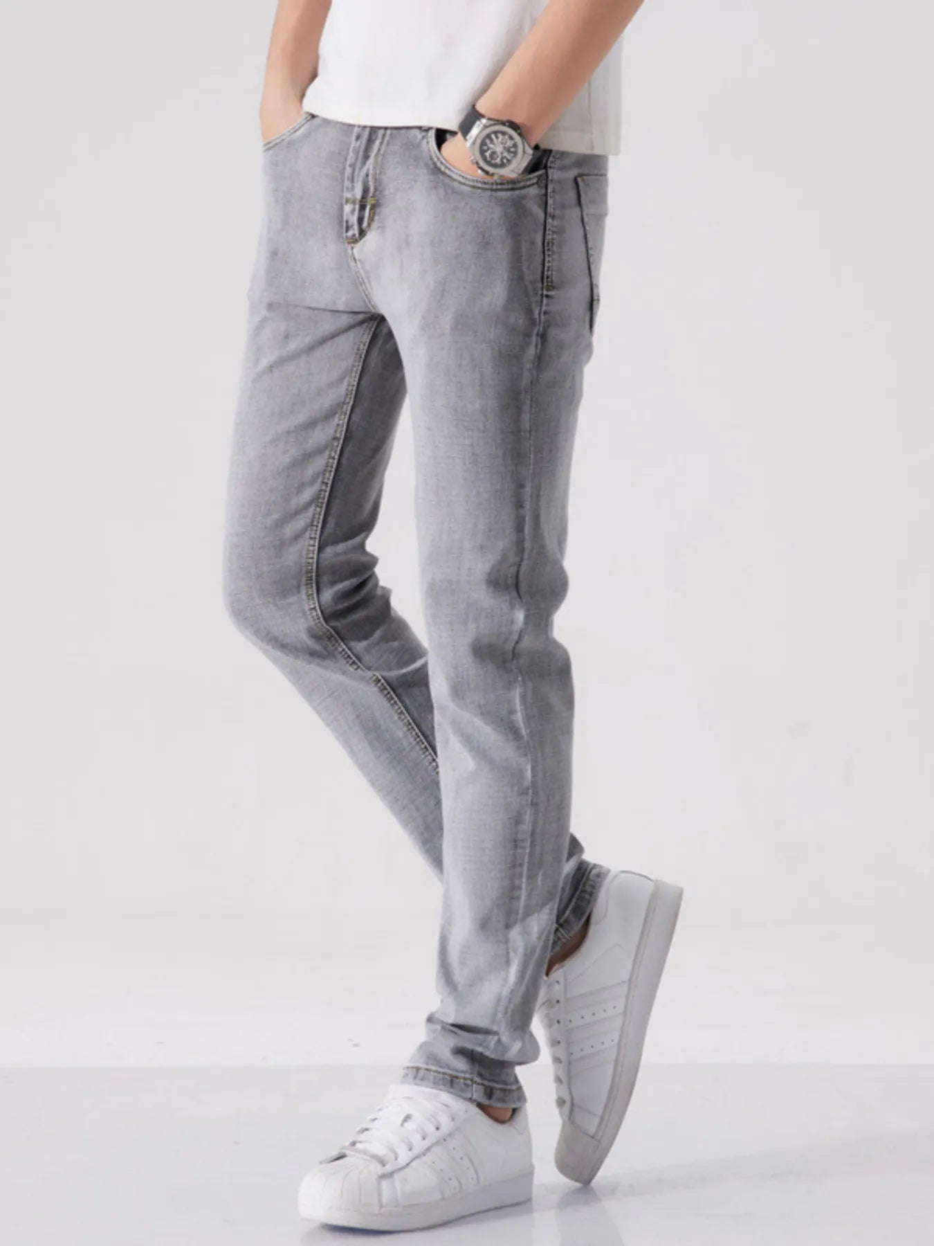 Men's Slim Fit Washed Jeans