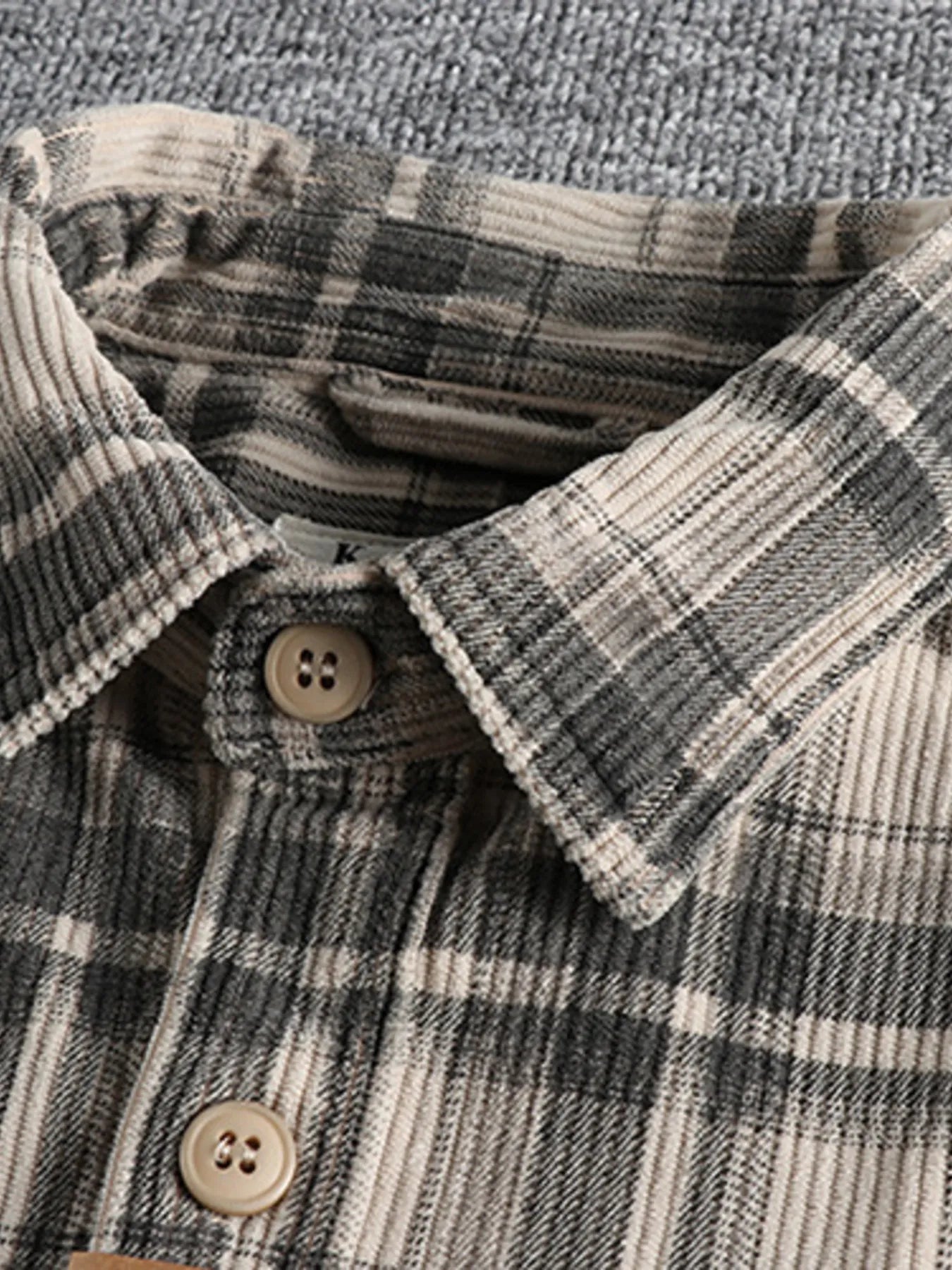 Men's Plus Size Button Down Plaid Corduroy Shirt with Chest Pockets