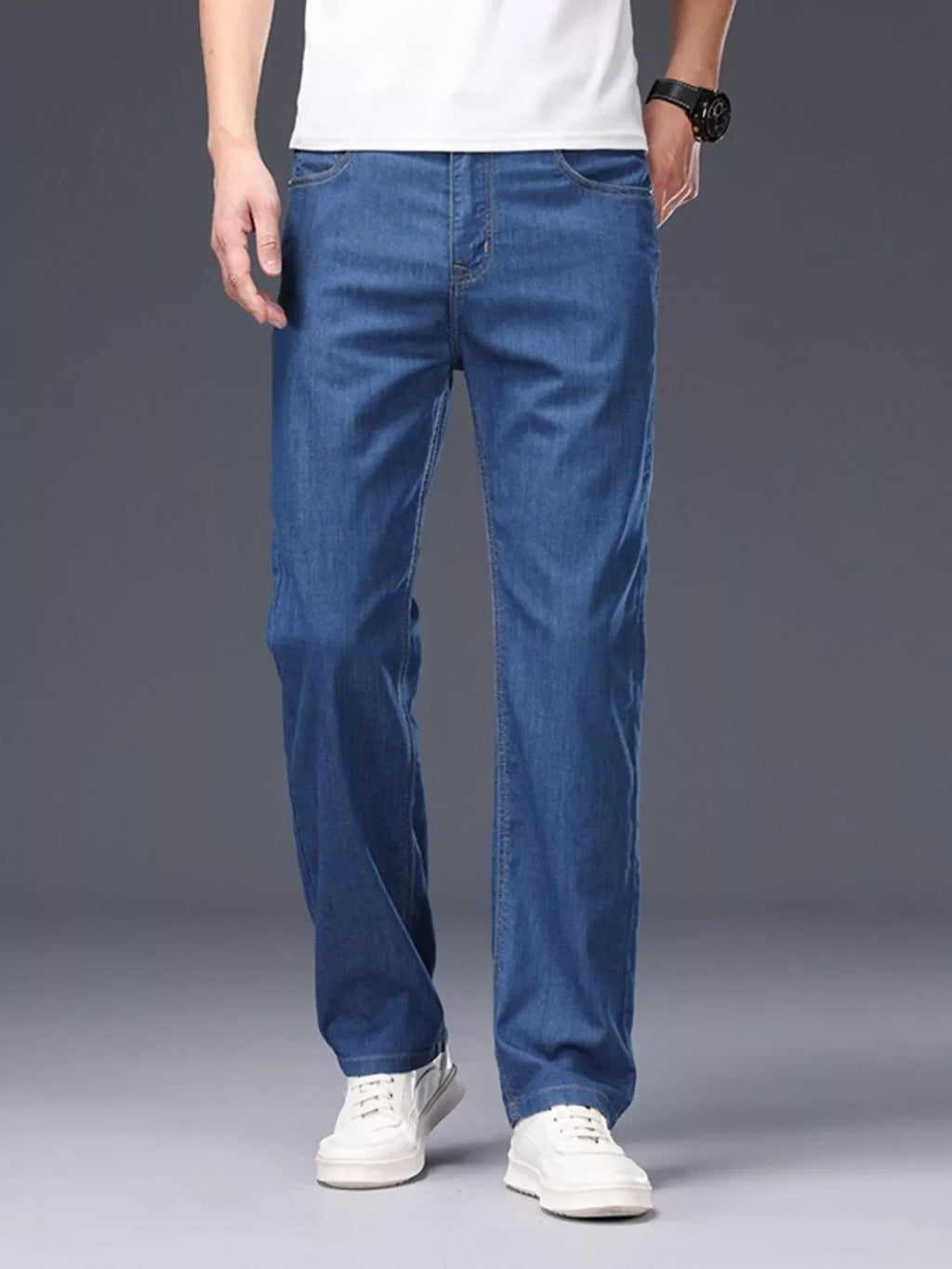 Men's Loose Fit Jeans with Pockets