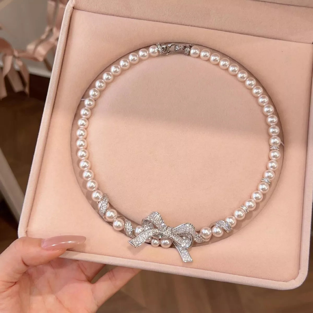 Pearl Necklace with Bow Pendant