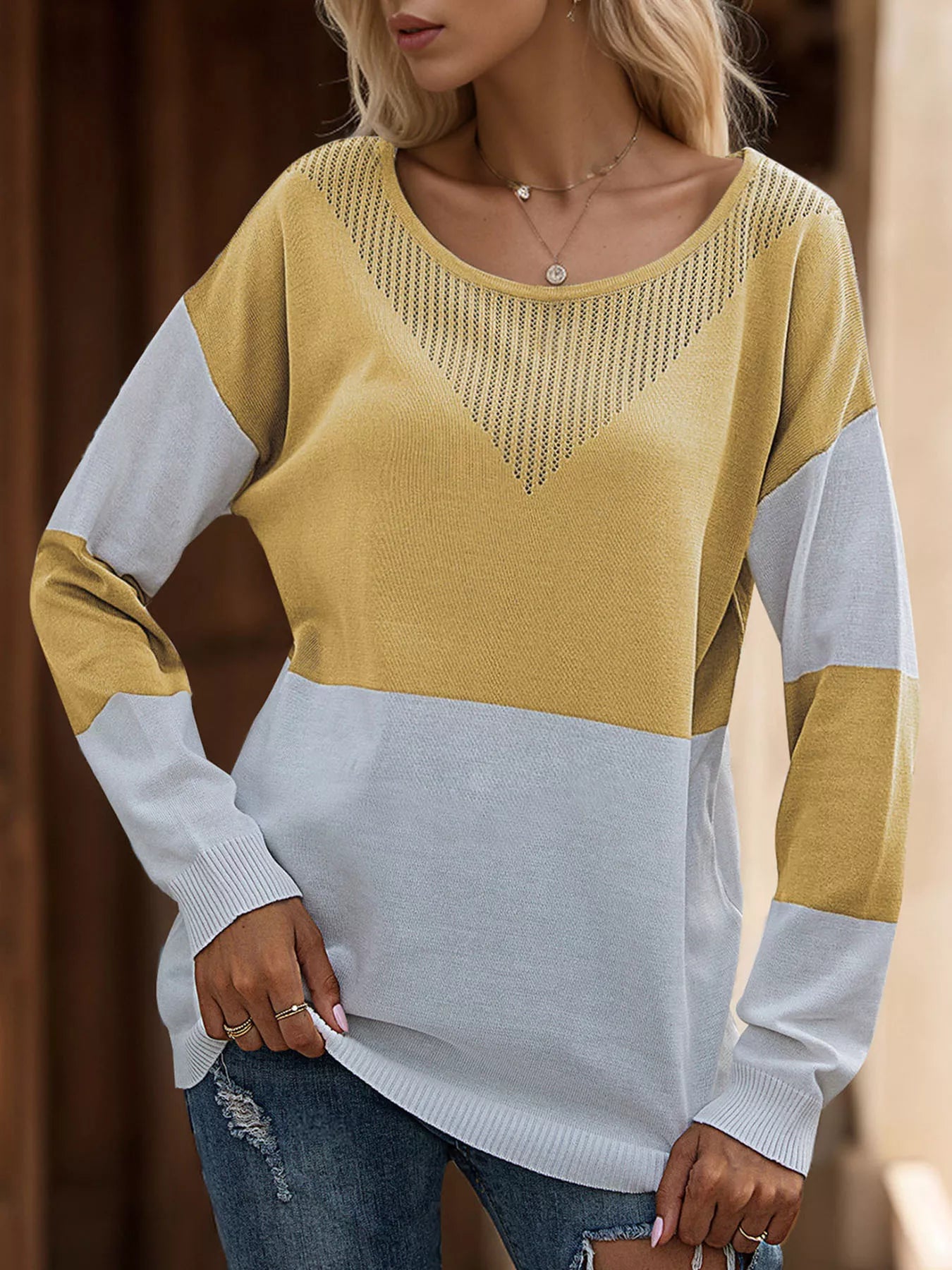 Color Block V-Neck Knit Top