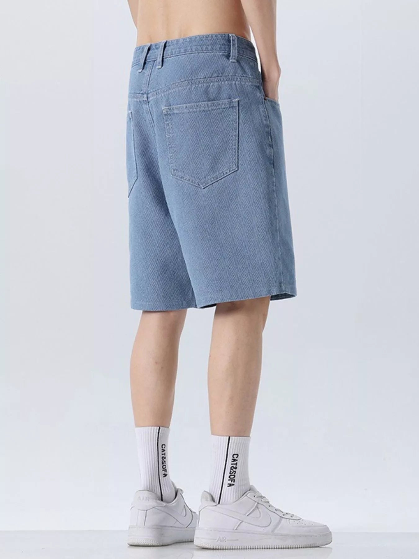 Men's Loose Fit Denim Shorts