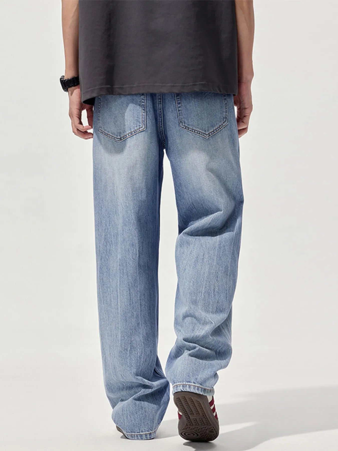 Men's Wide-Leg Relaxed Fit Jeans
