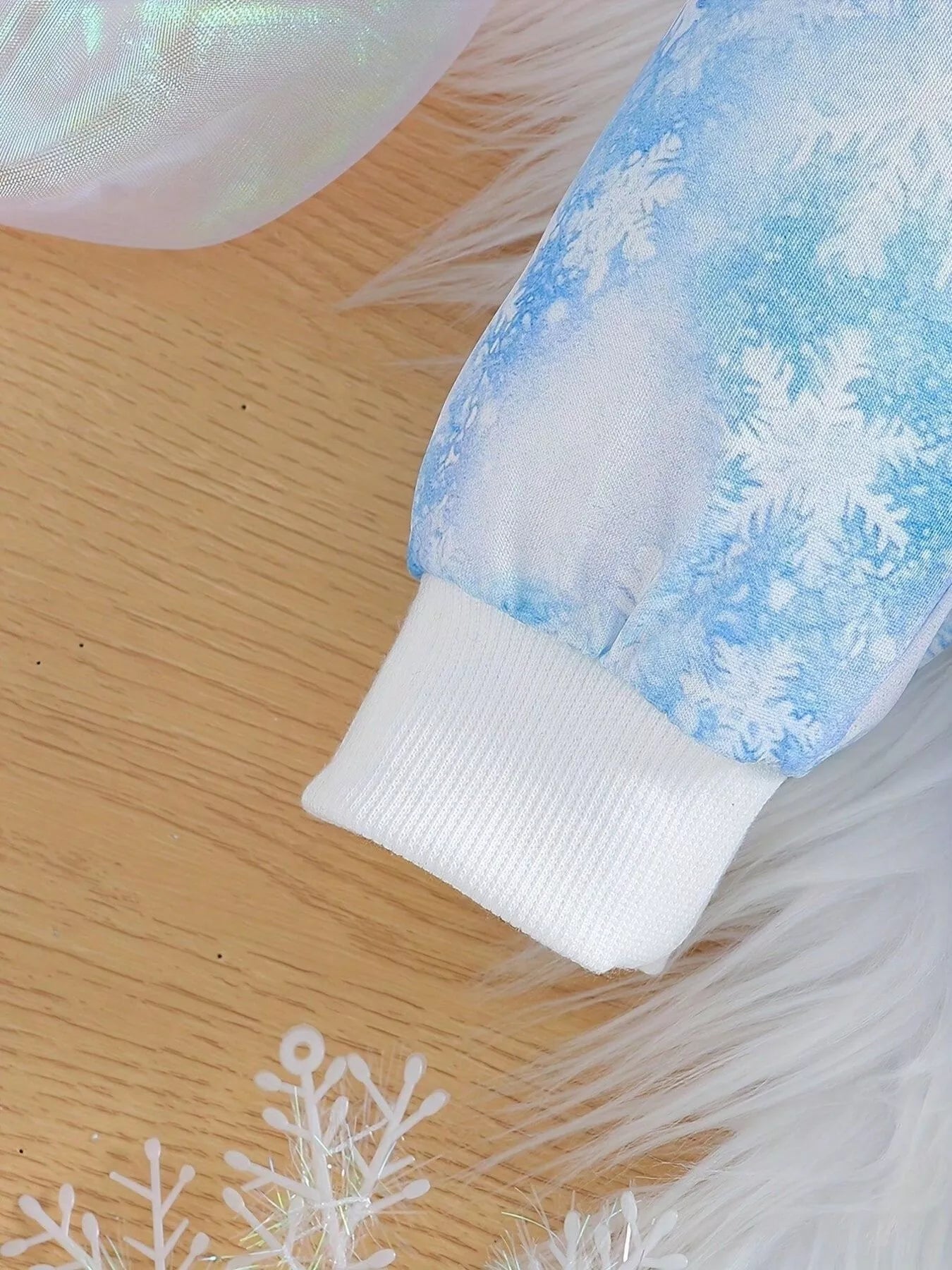 Children's Snowflake Hoodie and Leggings Set