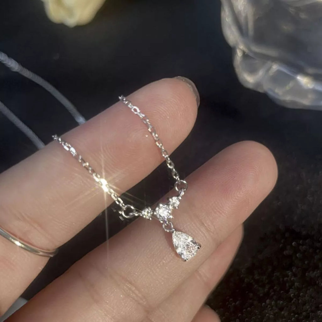 925 Sterling Silver Zircon Teardrop Necklace