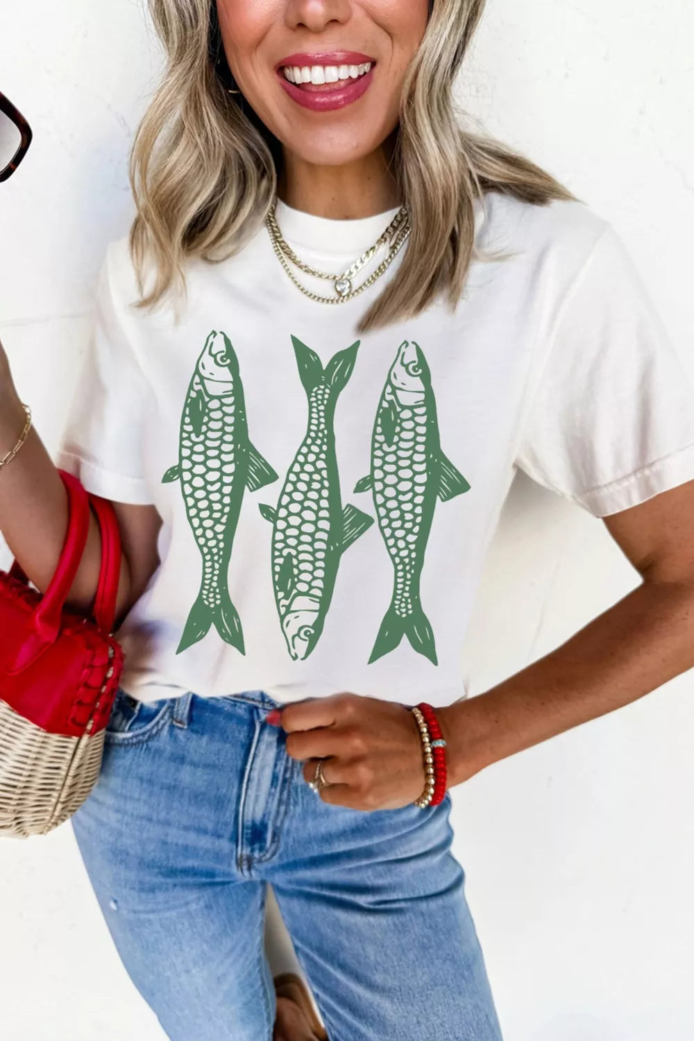 Full Size Unique Fish Graphic Casual Round Neck Tee Plus Size