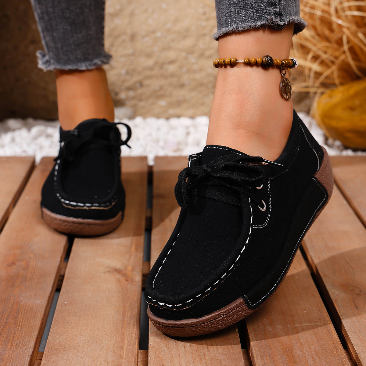 Lace Up Round Toe Sneakers