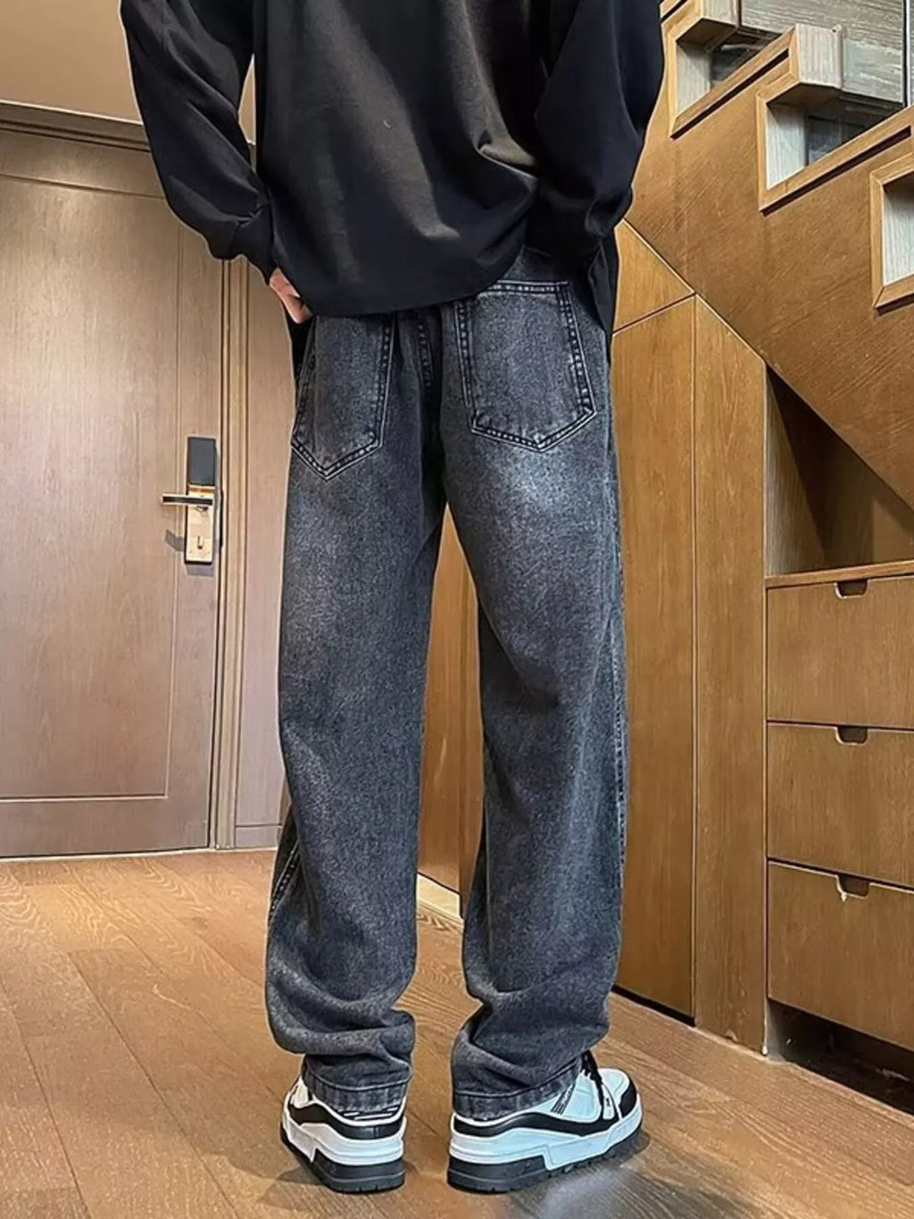 Men's Plus Size Vintage Wash Straight-Leg Jeans