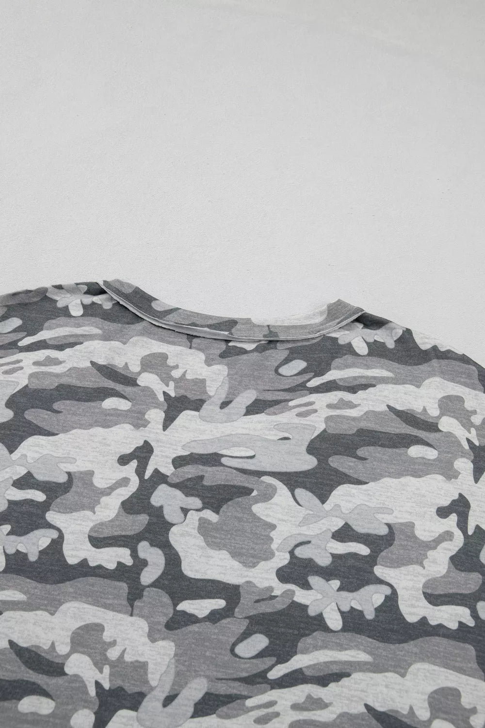 Camouflage Print Raw Edge V Neck Tee