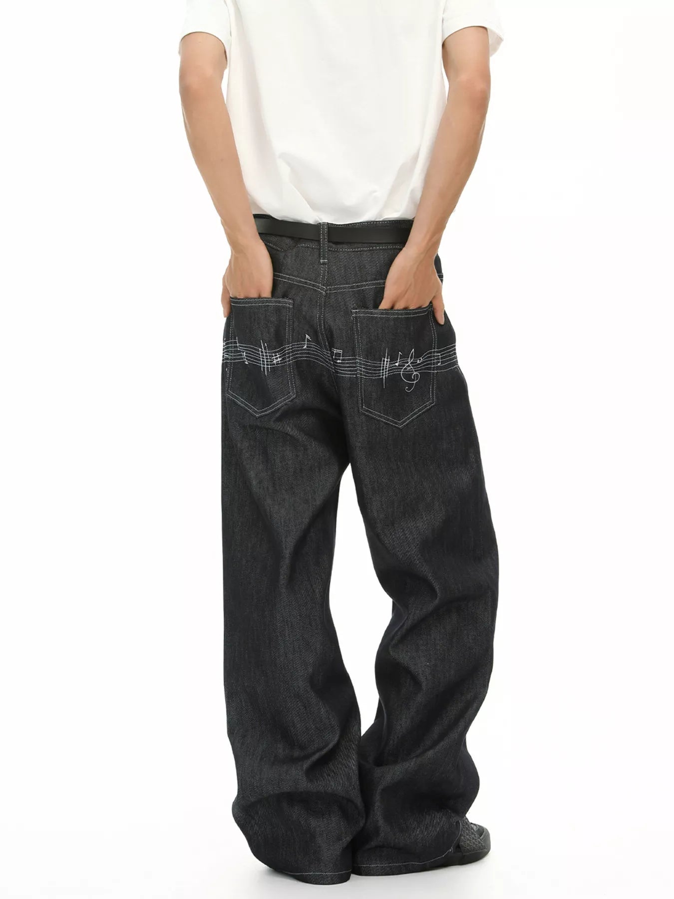 Men's Loose Fit Wash Jeans