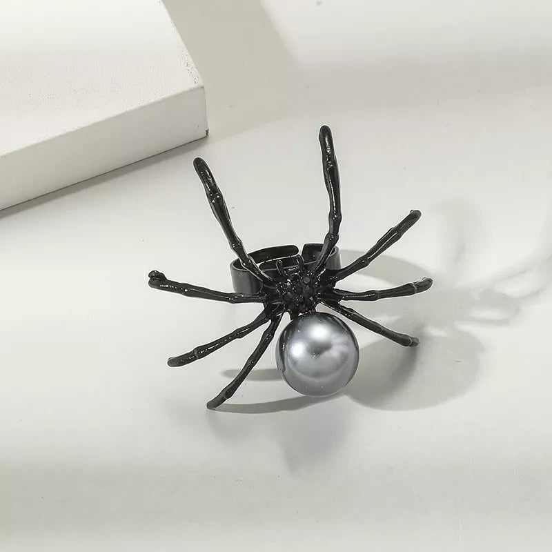 Halloween Spider Pearl Ring