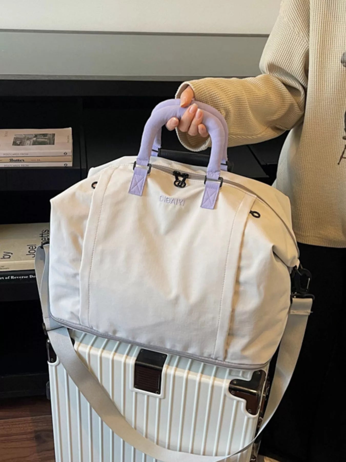 Lightweight Nylon Travel Bag