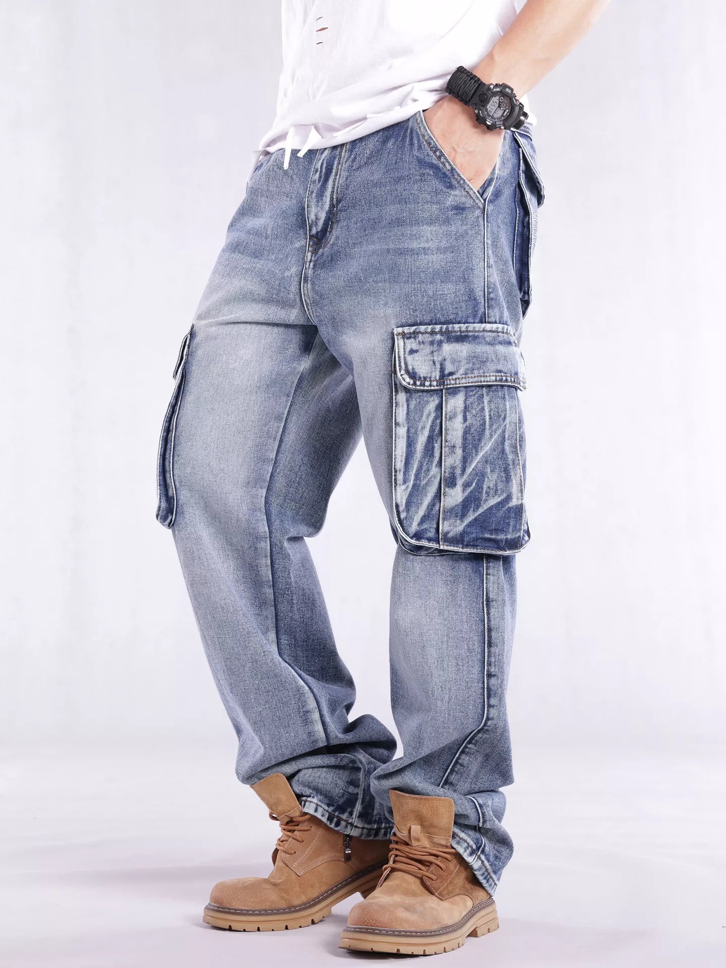 Men's Loose Fit Cargo Jeans