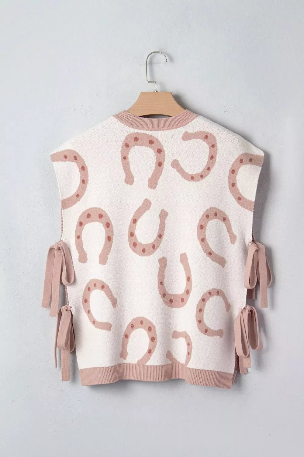 Horse Shoe Western Print Tied Side Cap Sleeve Knit Top