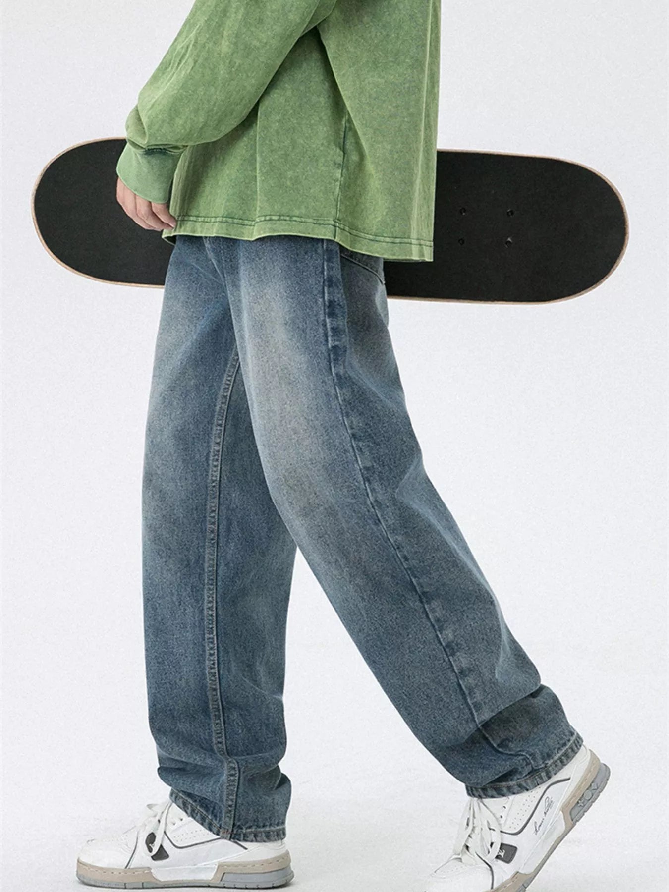 Men's Pocketed Wide Leg Jeans