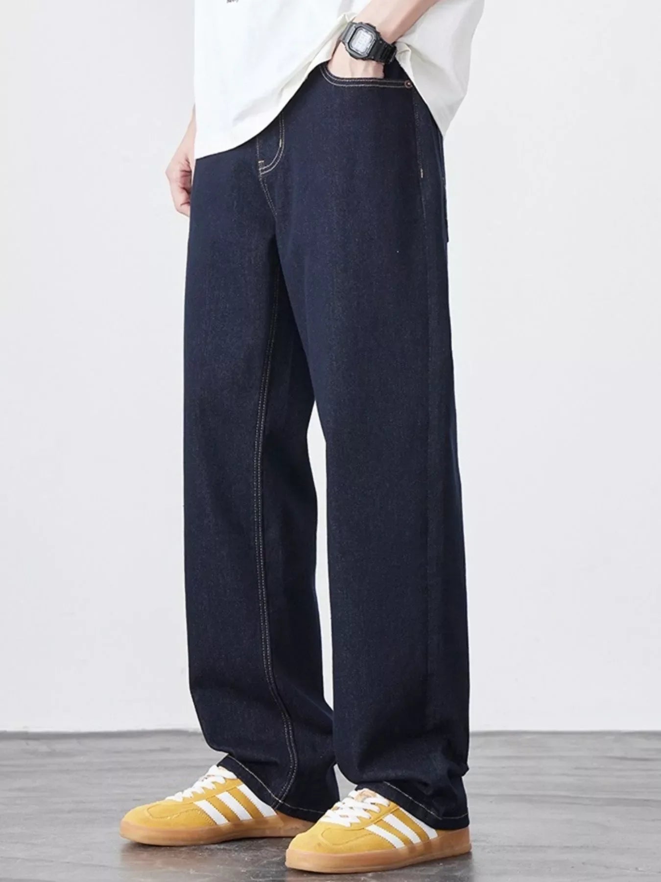 Men's Wash Relaxed Fit Jeans