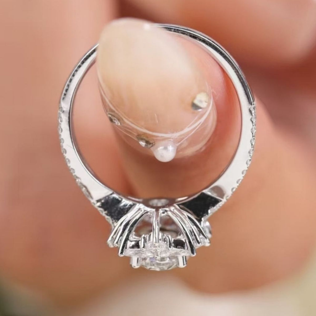 1 Carat Moissanite 925 Sterling Silver Ring