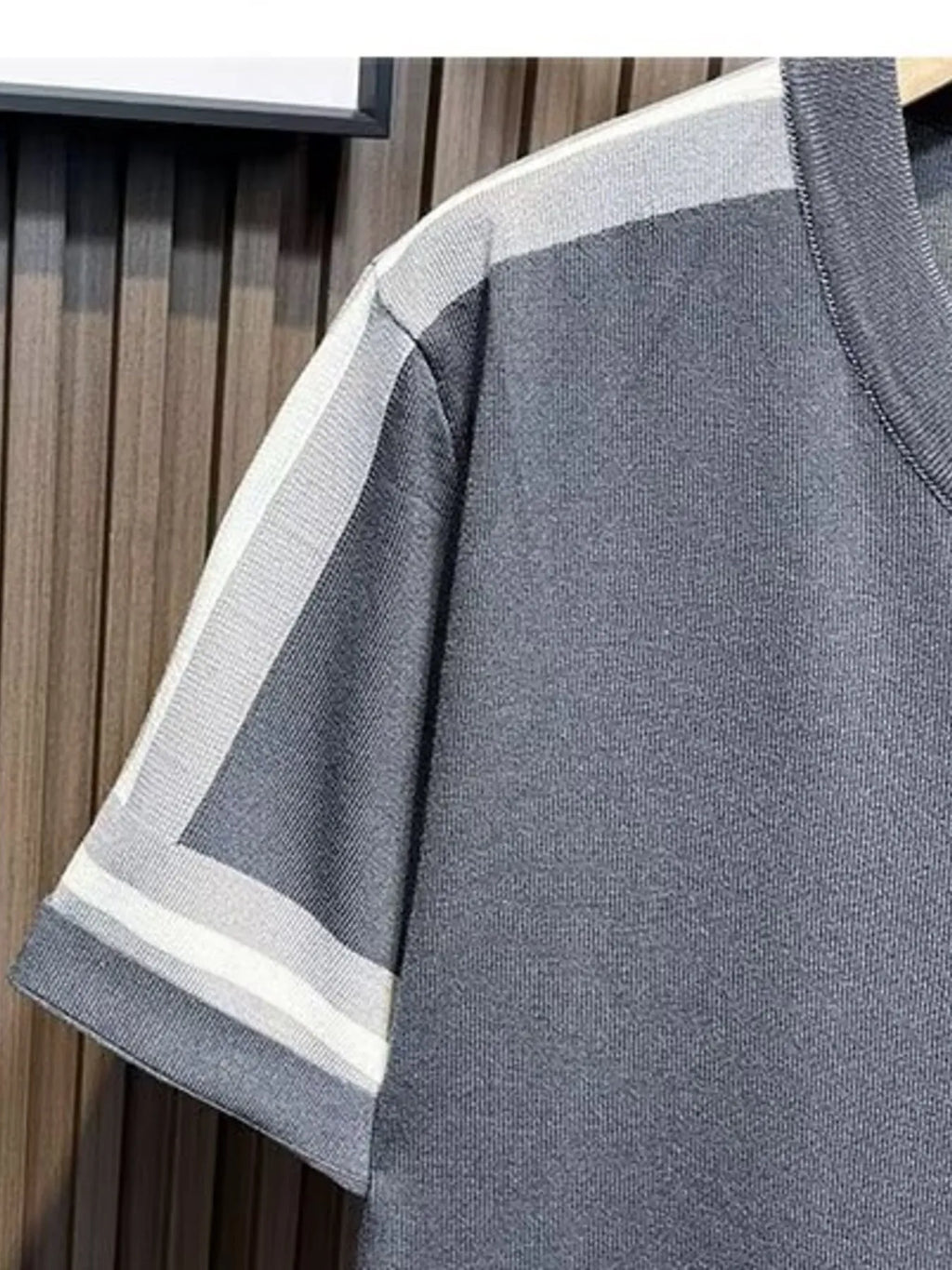 Men's Full Size Contrast Shoulder Stripes Round Neck T-Shirt Plus Size