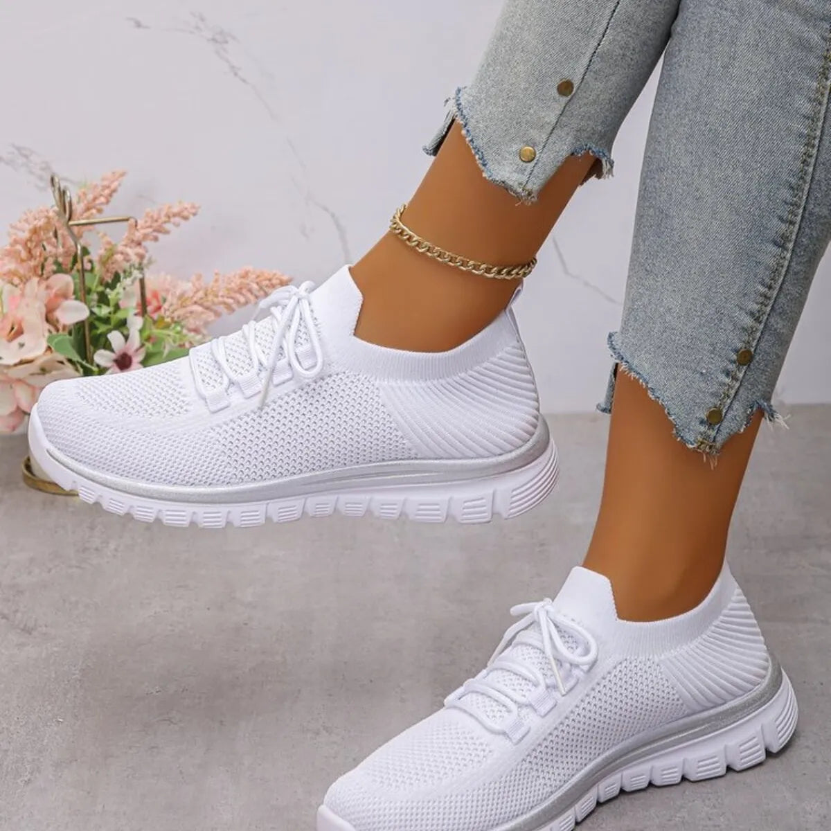 Breathable Mesh Lace Up Athletic