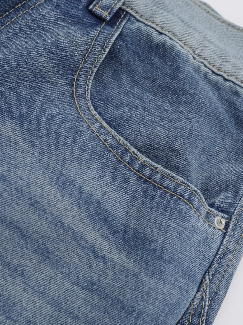 Men's Wide-Leg Vintage Wash Denim Jeans