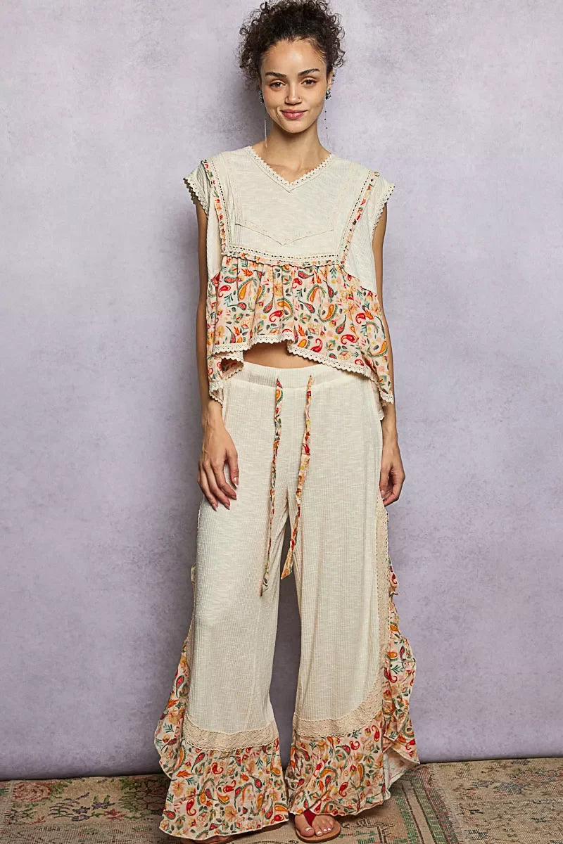 POL Lace Detail Floral Cropped Ruffled Top