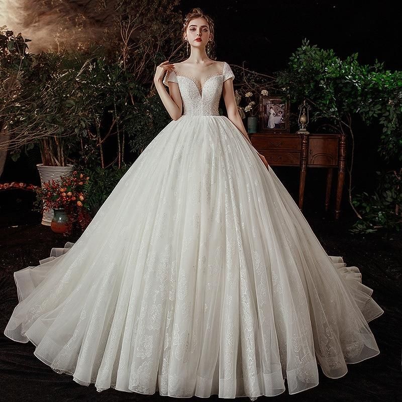 Luxury Wedding Dress With Sparkling Shiny Crystal Beads